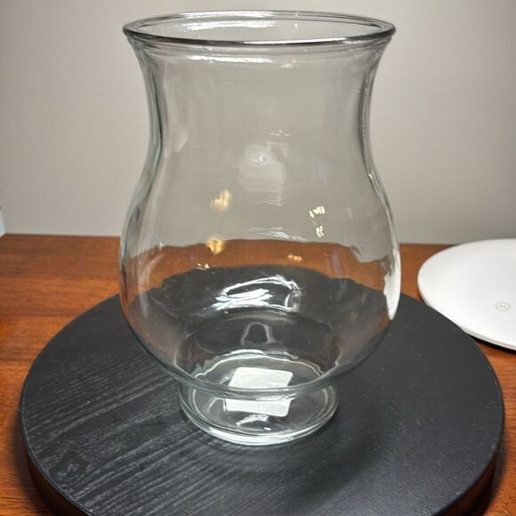 Vintage 80s/90s Anchor Hocking Thick Glass Footed Hurricane Accent Vase - Picture 6 of 10